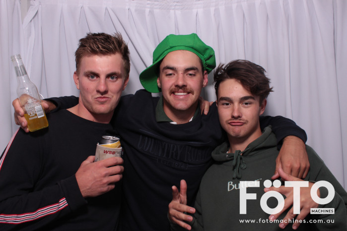 Billy's 21st | View more photos from the event at gallery.fotomachines.com.au/u/FOTOMachines/Billys-21st